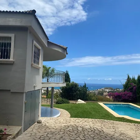 Paz Y Vista Encantadora