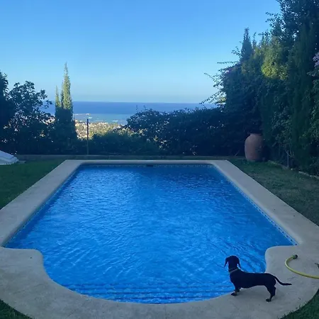 Paz Y Vista Encantadora *